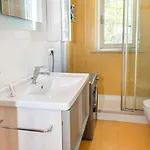 Apartment Trilocale Con Ampio Giardino A 100mt Dal Mare, - M359