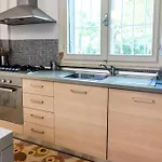 Trilocale Con Ampio Giardino A 100mt Dal Mare, - M359 *