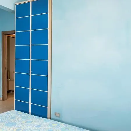 Trilocale Con Ampio Giardino A 100mt Dal Mare, - M359 *