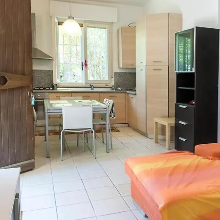 Apartment Trilocale Con Ampio Giardino A 100mt Dal Mare, - M359 Marcelli