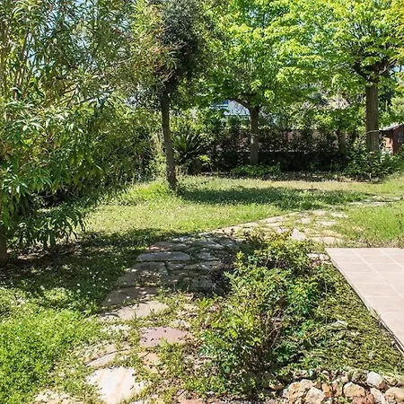 Trilocale Con Ampio Giardino A 100mt Dal Mare, - M359