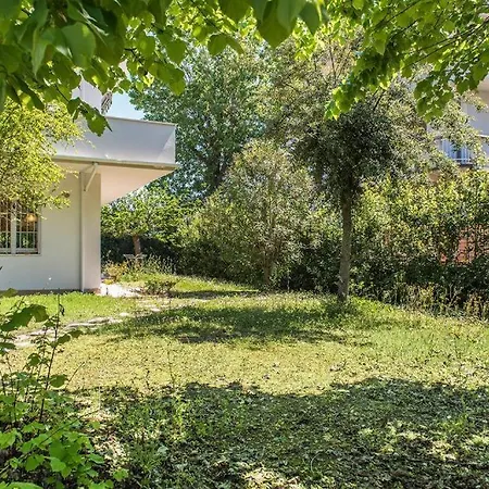 Apartment Trilocale Con Ampio Giardino A 100mt Dal Mare, - M359 Marcelli
